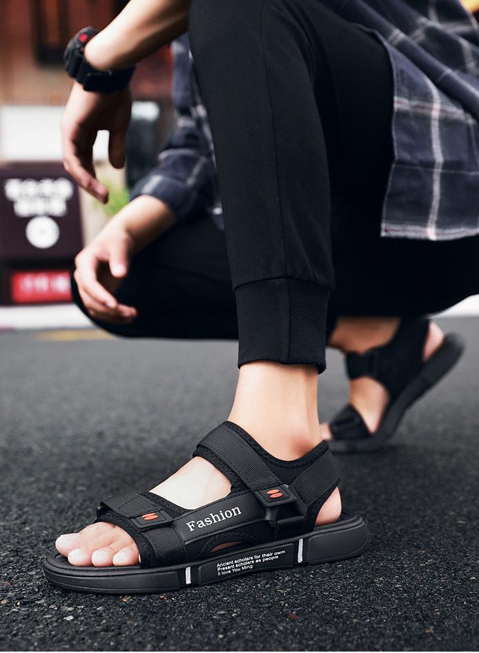 🔥Nový produkt v akcii za polovičnú cenu. Pánska ležérna letná outdoorová plážová obuv, priedušná a pohodlná.