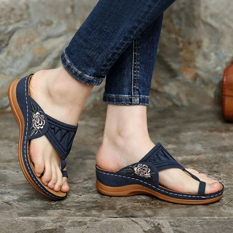 【🔥Oferta especial a mitad de precio🎁】🔥Sandalias retro bordadas de verano | Frescas y transpirables | Soporte ergonómico para el arco del pie | Sin fatiga para caminar todo el día | Antideslizantes y cómodas ✅
